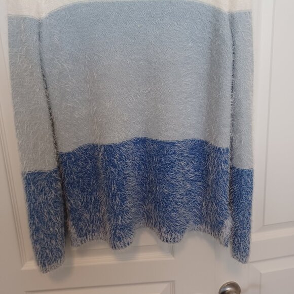 Tribal Cowl Neck Sweater Dusty Blue Size S Cozycore - Picture 4 of 7